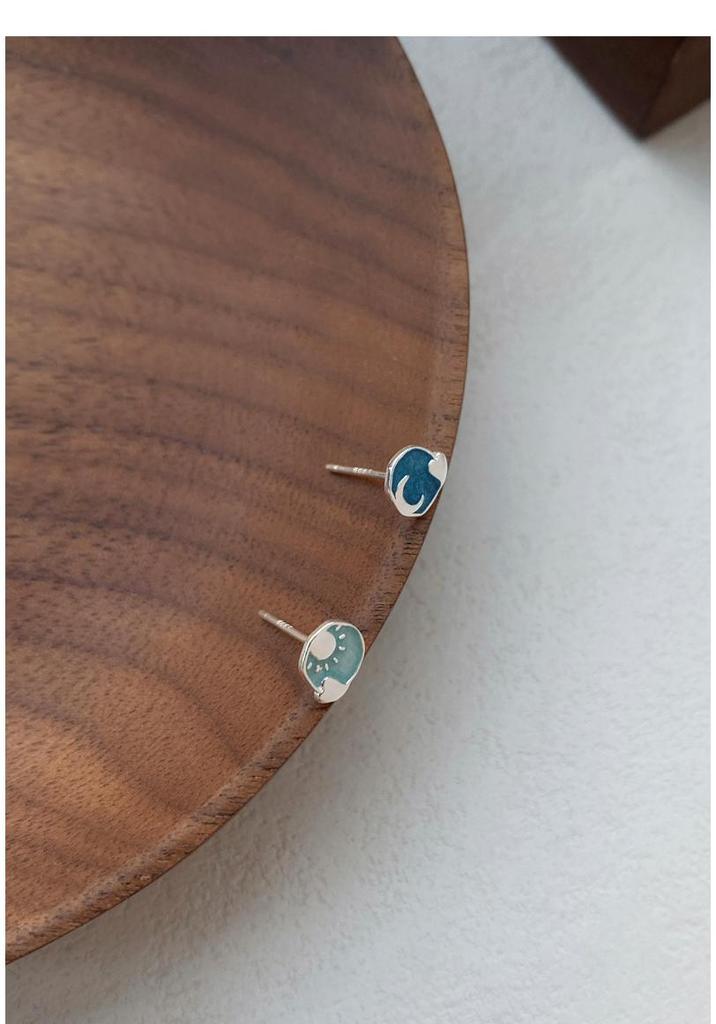 S999 Sterling Silver Asymmetrical Sun Moon Star Stud Earrings with Enamel Design for Women