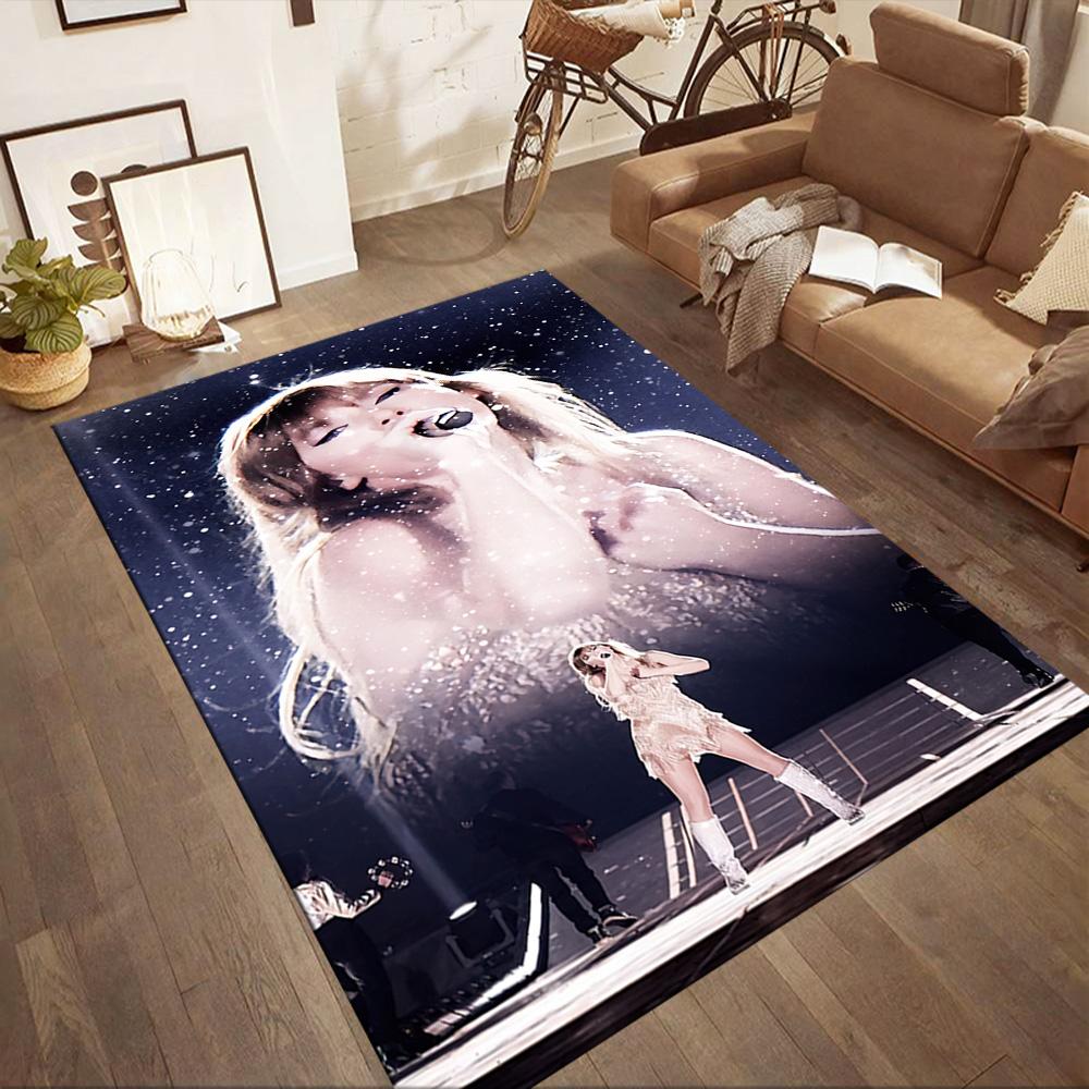I tappeti quadrati per esibizioni dal vivo di Taylor Swift sono un'ottima scelta per soggiorni, camere da letto, arredamento della casa e come regali.