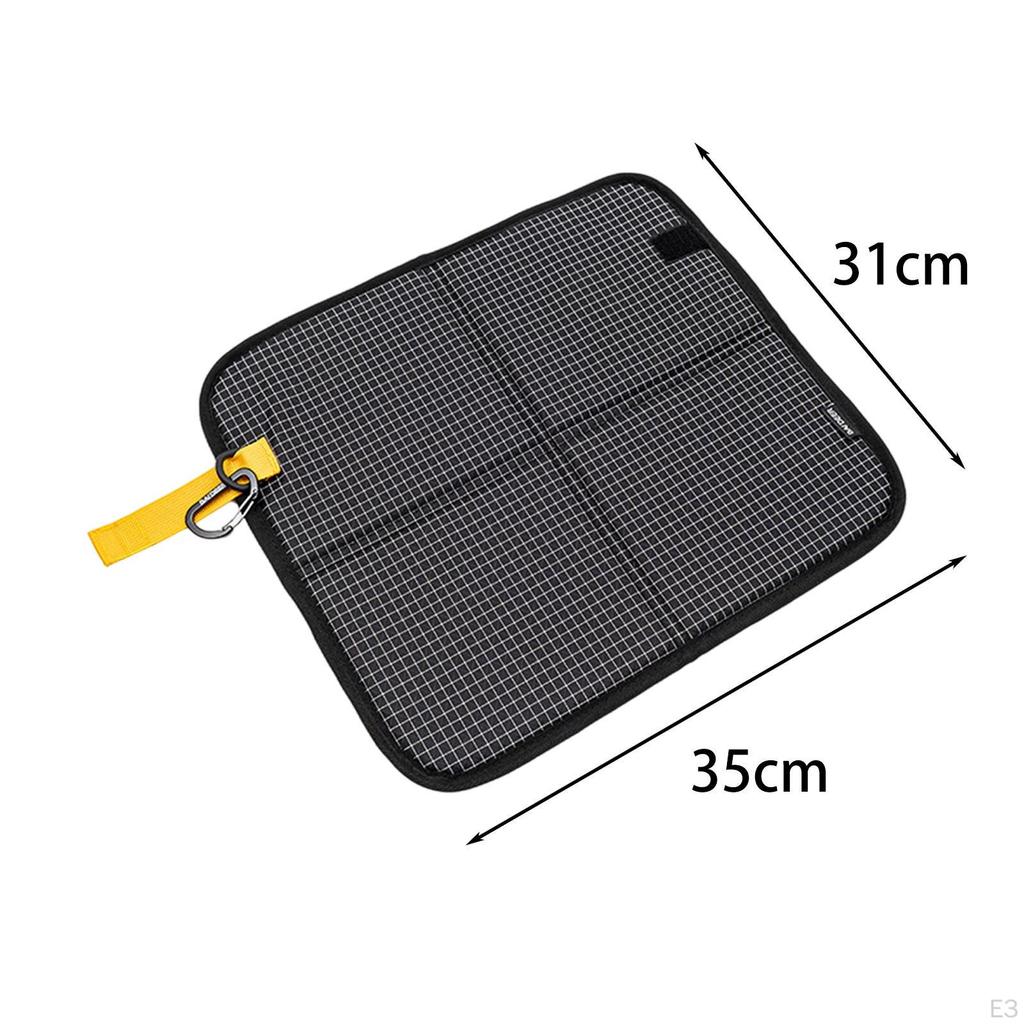 600D Oxford Waterproof Sitting Mat 35x31x1cm Versatile with Carabiner Ground Portable for Picnic