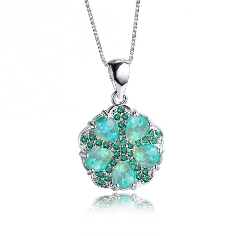 

White gold green diamond five-petaled flower green necklace female retro Korean micro-inlaid zircon collarbone chain jewelry