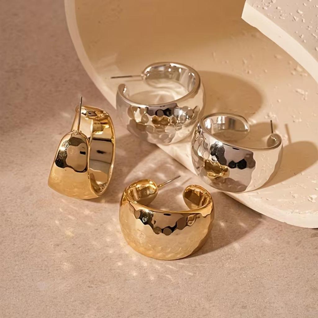 Wide-Edge C-Shaped Women's Earrings: Trendy, Elegant, Geometric Design