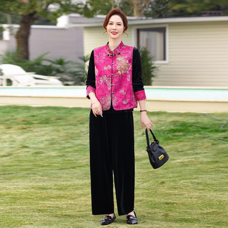 

Mother s Day Spring Velvet Suit: Elegant Chinese Style Three-Piece Vest Set for Middle-Aged and Elderly Women XL (105-120 jin)