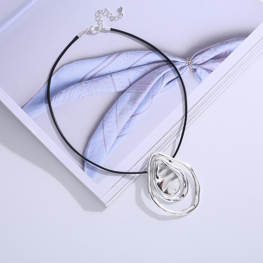 Trend Necklace Fashion Versatile Irregular Geometric Water Drop Women S Alloy Short Necklace