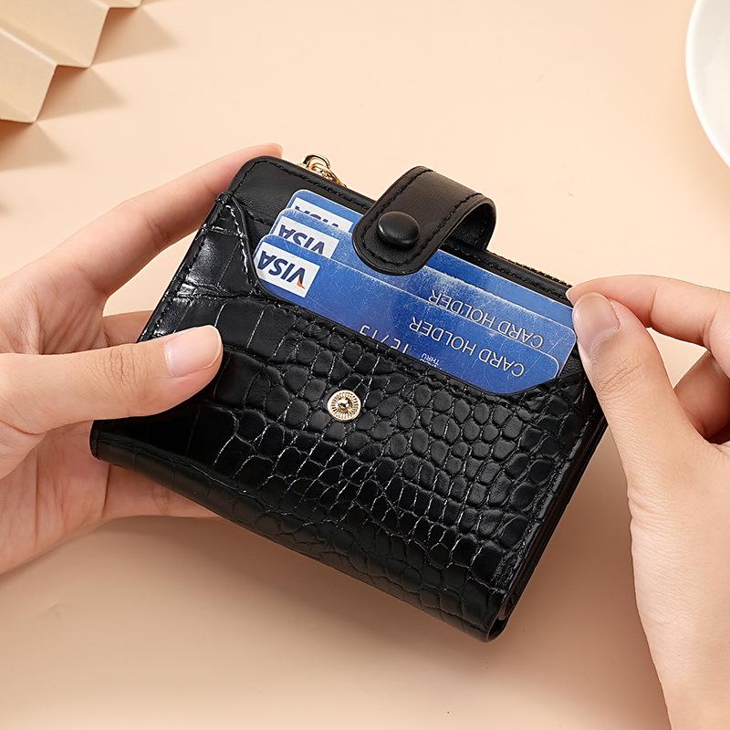 Women's Crocodile Pattern Macaron Short Wallet with Multi-card Slots – Versatile Daily Style