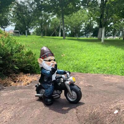 Micro Middle Finger Gnome Statue Erect Middle Finger Provocative Gnome Landscape Garden Decoration Resin Garden Figurines