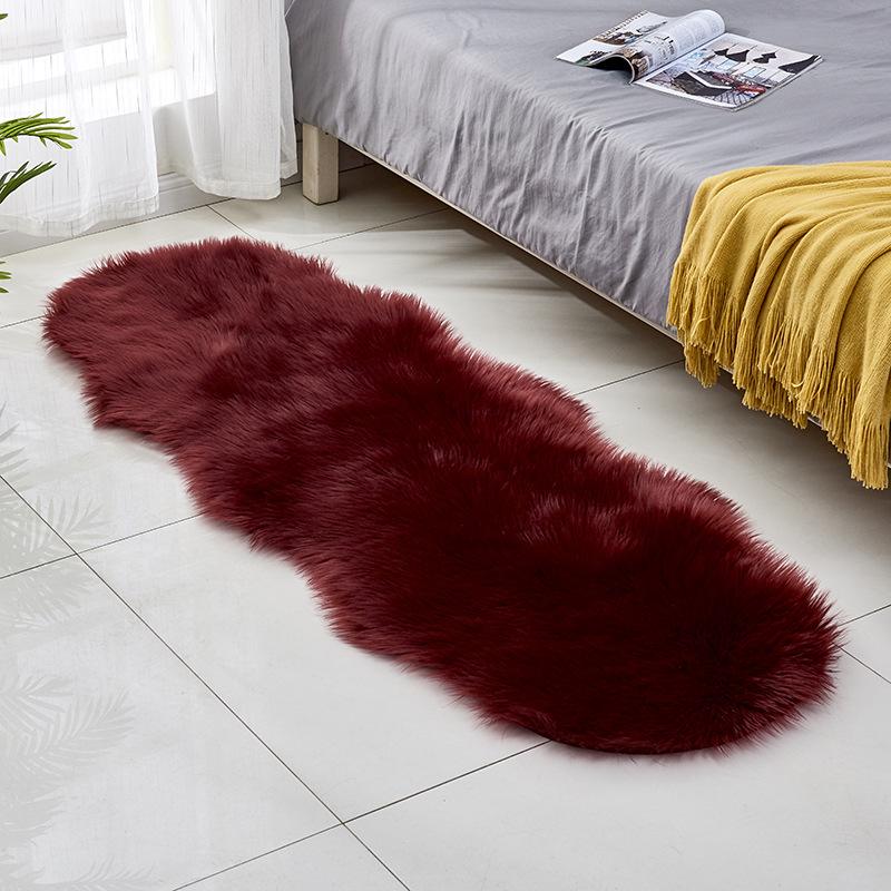 Irregular Sheep-Shaped Wool Rug – Long Pile Bedside Mat for Living Room, Bay Window, or Sofa Front