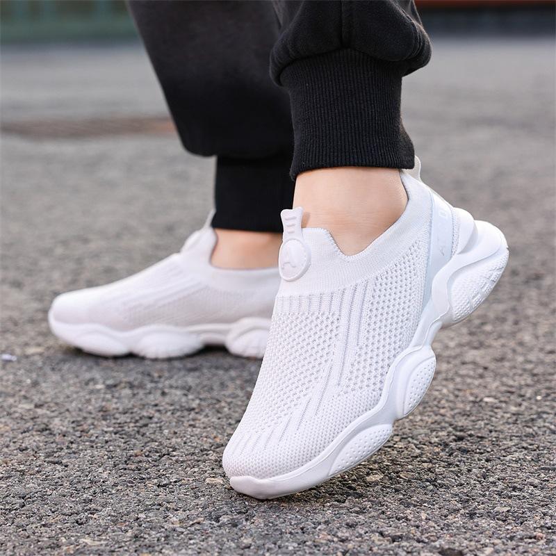 2025 Spring and Summer New Breathable Mesh Boys Lightweight Sports Shoes Girls One Pedal Breathable Casual Running Shoes