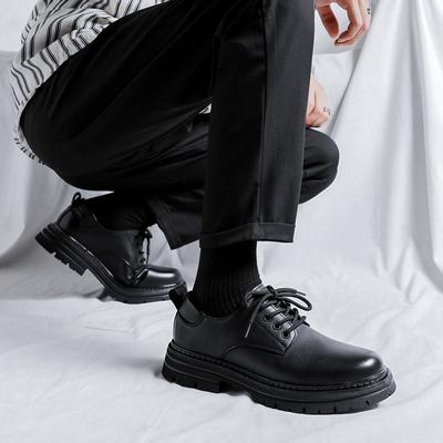 Poolsaapad – Poolsaapad