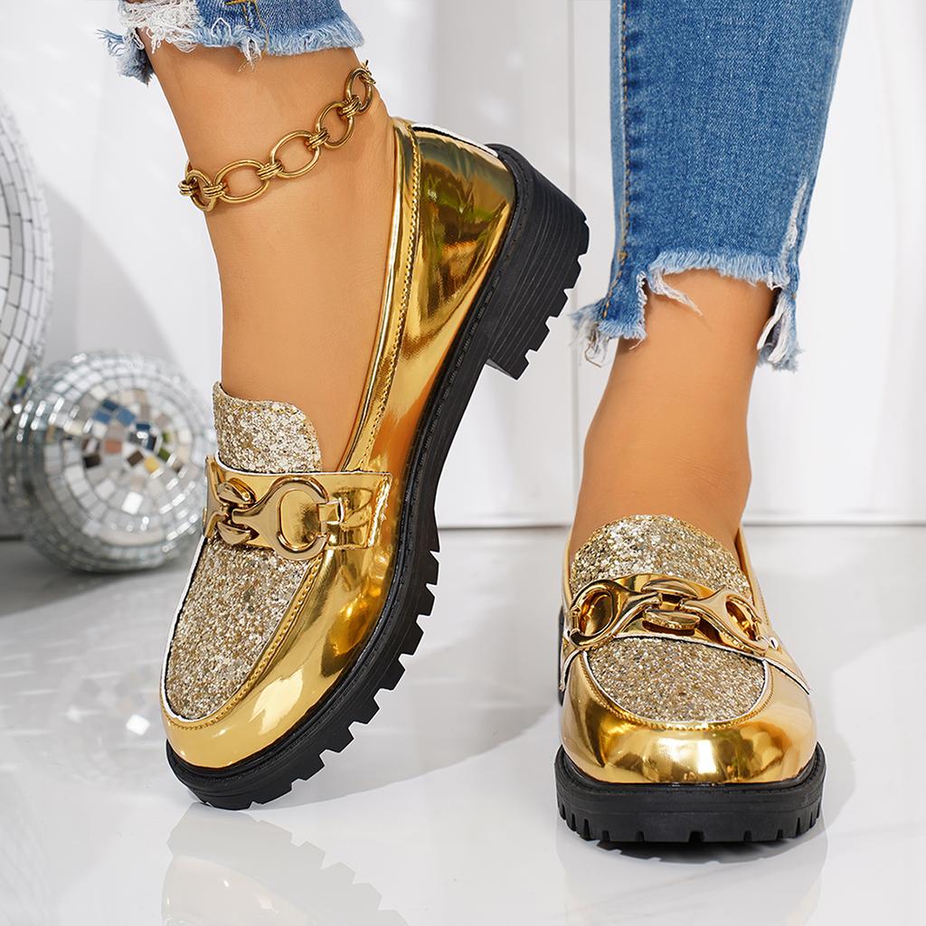 Fashion Women Loafers Plus Size Luxury Sneakers Women Spring Summer Comfort Slip on Flat Shoes Chain Platform Leather Casual Shoes Woman