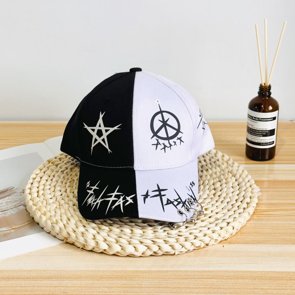 Unisex Black White Graffiti Baseball Cap Hip-Hop Peaked Hat with Iron Ring Streetwear Access