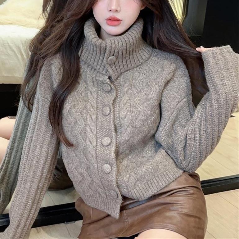 High Neck Sweater Jacket for Women In Autumn and Winter Lazy Design Soft and Loose Short Sleeved Knitted Sweater