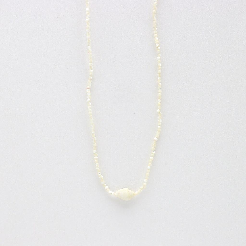 Vlen Shell Beads Necklace Mother of Pearl Natural Summer Beach Boho Vacation Jewelry Gift for Women