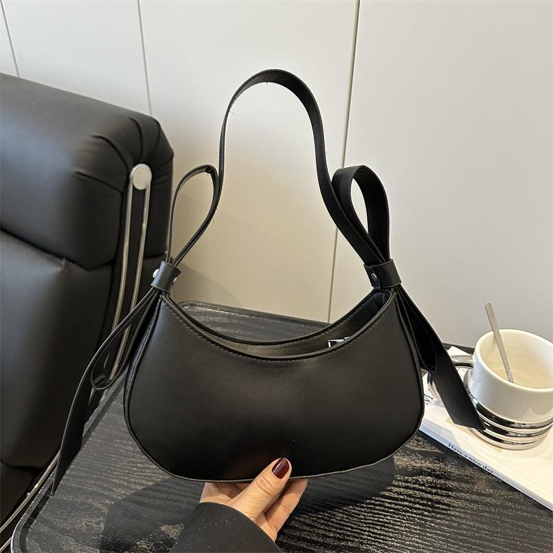 Bag Women's New Popular Niche Design Bow Crescent Bag Premium Texture Portable Messenger Bag Versatile
