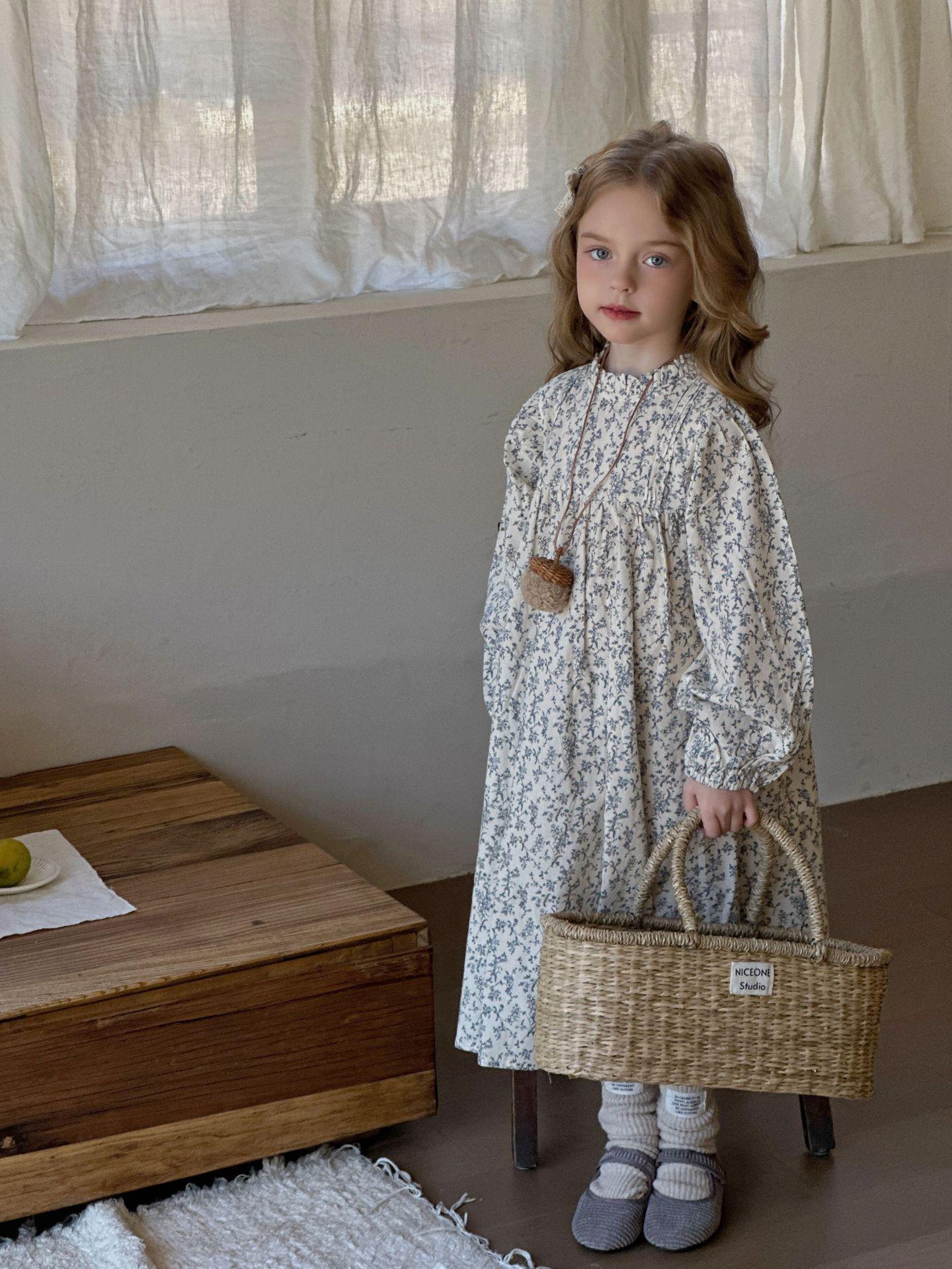 

Весеннее платье принцессы с длинными рукавами и цветочным принтом для девочек 2025 года - Детская мода в корейском стиле 120 cm