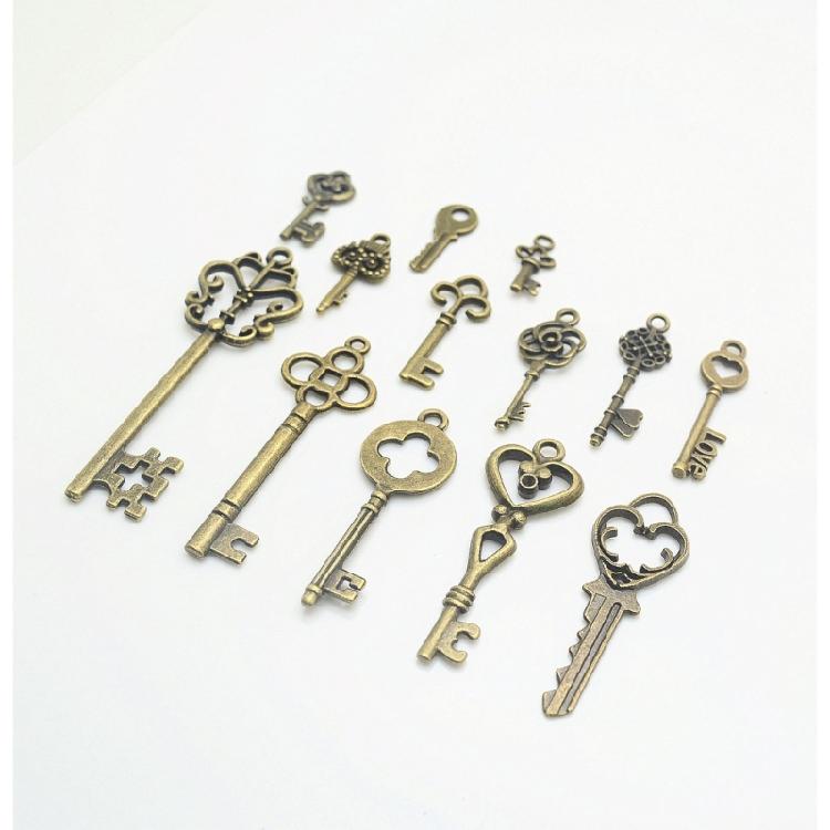 Set of 13 Vintages Metal Key Management Accessory Charms Mixed Retro Style for Keys Decorative Pendants Gift Practical