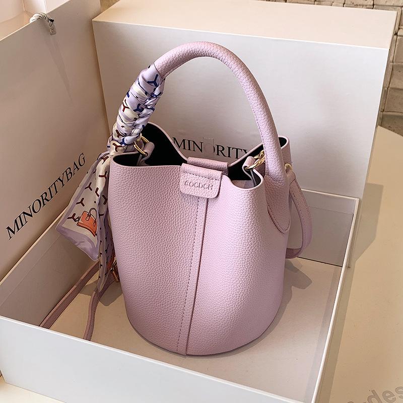 Lychee pattern soft leather handbag bag women's summer new popular one-shoulder messenger bag fashion silk scarf bucket underarm bag