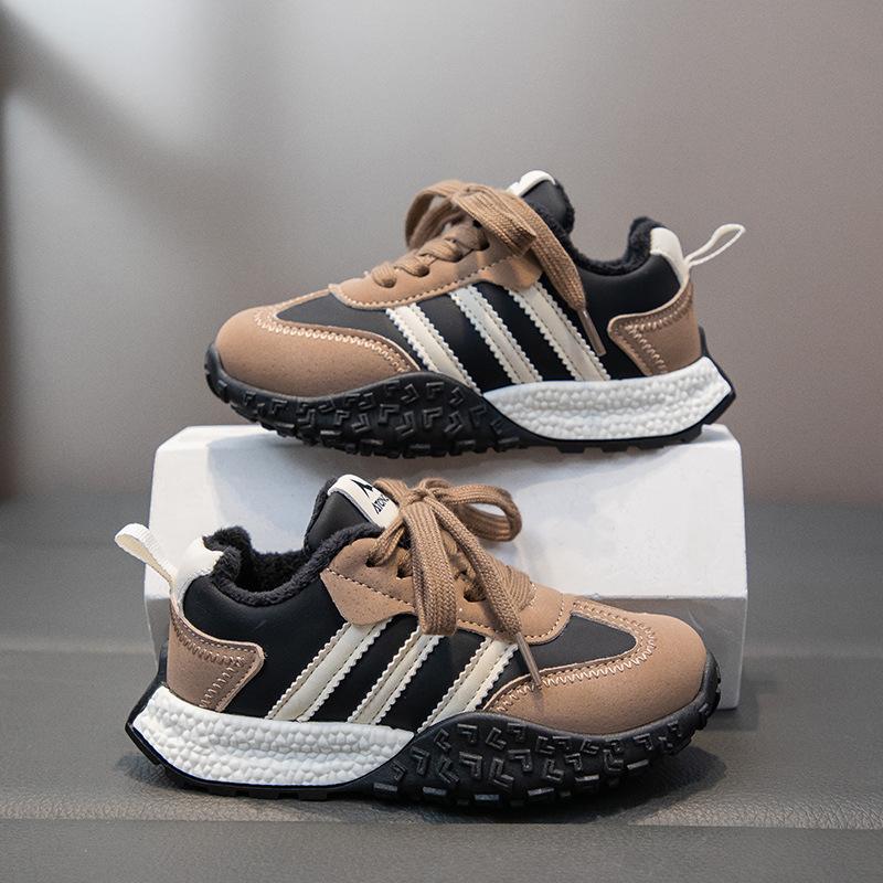 New Autumn and Winter Children's Running Shoes Fashion Leisure Sports Plus Velvet Cotton Shoes
