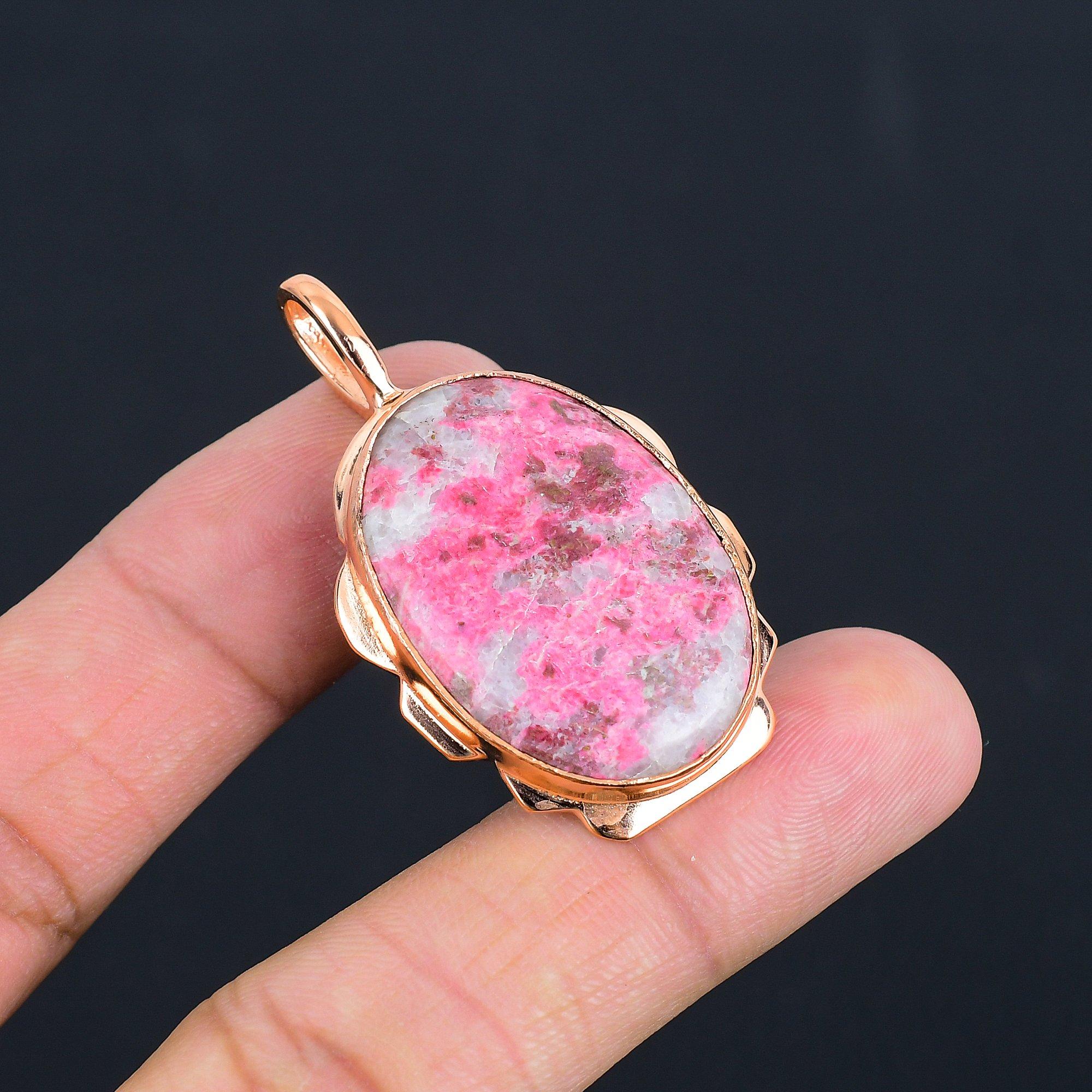 

Розовый ювелирный кулон из драгоценного камня Тулит ручной работы из меди для подарка на День Благодарения 1.97 Inches розовый