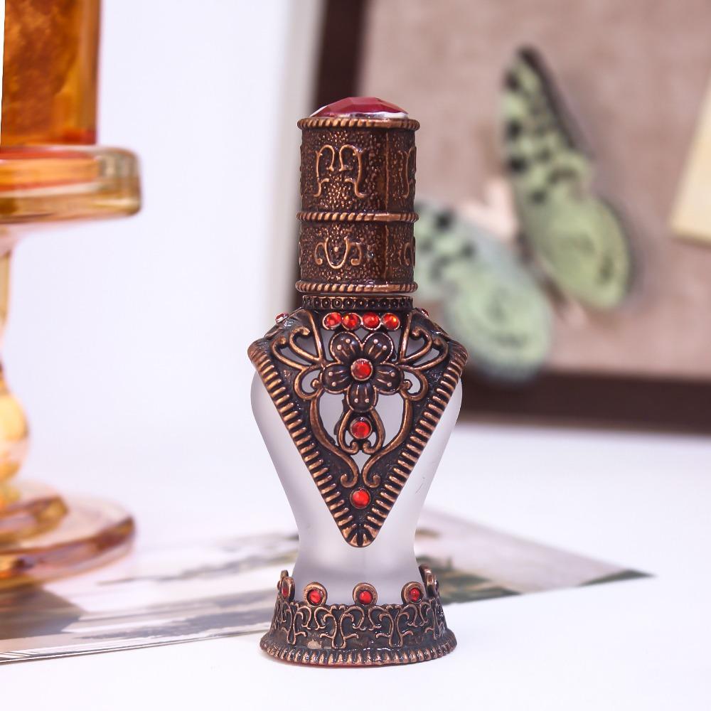 8mL Perfume Bottles Empty Antiqued Metal Refill Bottle Carving Design Arabian Style Essential Oil Bottles Decoration Gifts
