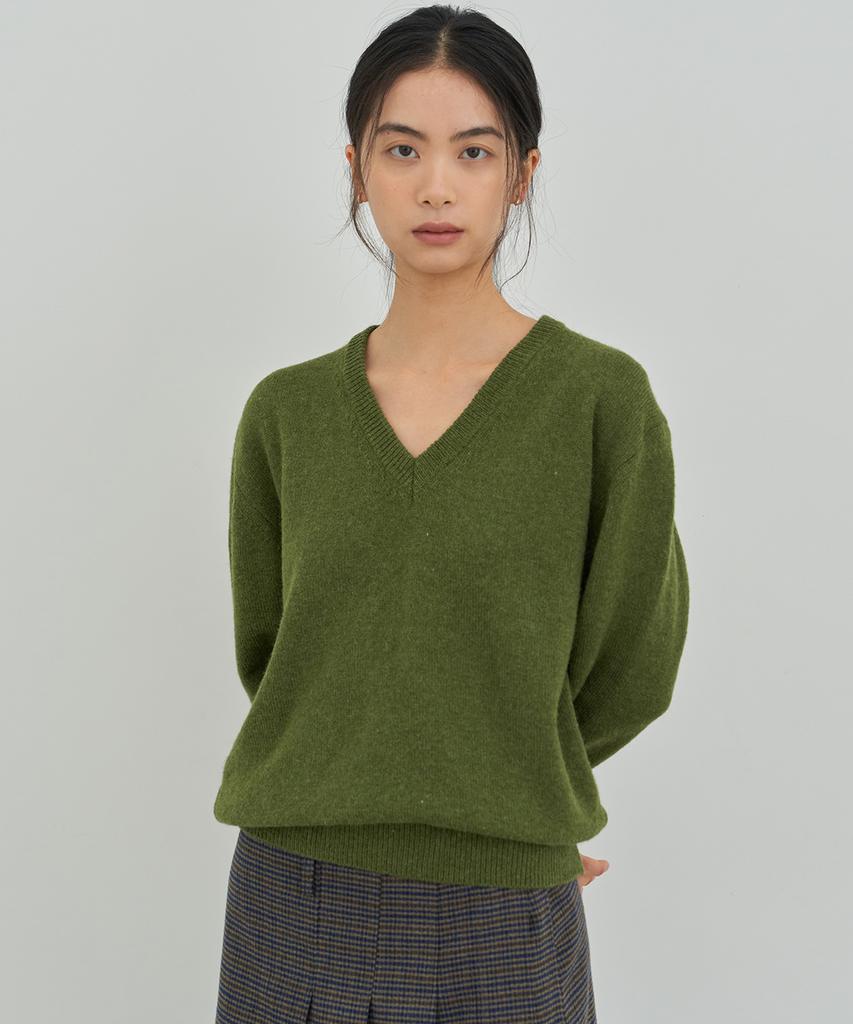 Oeoseoul Classic V-Neck Knit [Olive Green]