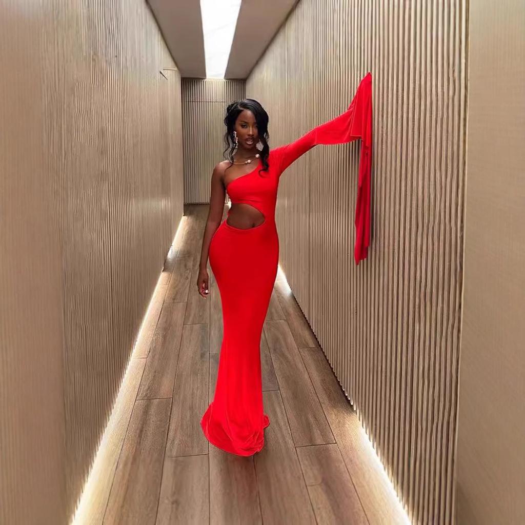 Summer New Design Hollow Hip Wrap Tight Dress Long Dress Elegant Temperament Solid Color Diagonal Neck Dress