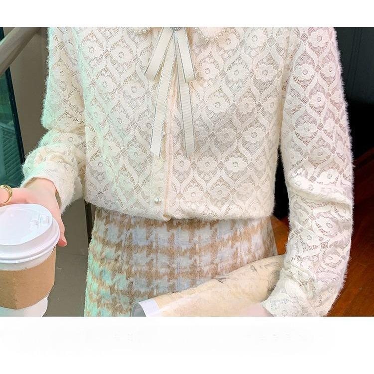 Bleiben Sie im Trend mit dieser stilvollen Spitzenbluse - Perfekt für einen anspruchsvollen Look