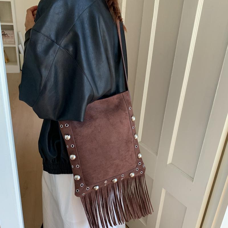 Suede Matte Leather Rivet Bucket Bag Single-shoulder Bag Large-capacity Commuting Crossbody Bag