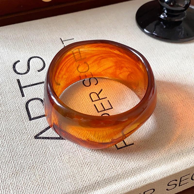 32 Style Acrylic Resin Bangles for Women Retro Punk Coffee Smudging Bangale Personality Irregular Wide Wristband Party Jewelry M
