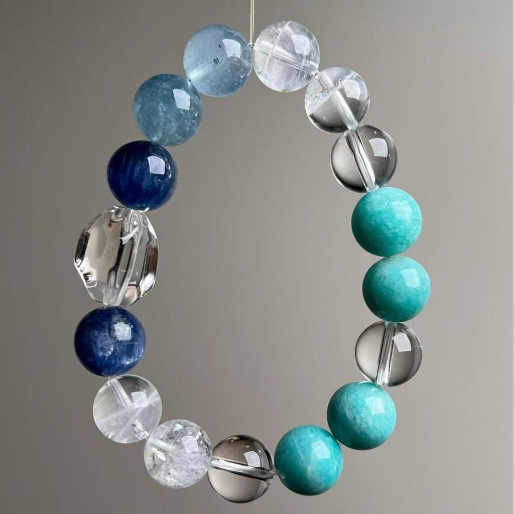 Aquamarine & White Crystal Bracelet: Elegant Women's High-End Fashion Accessory