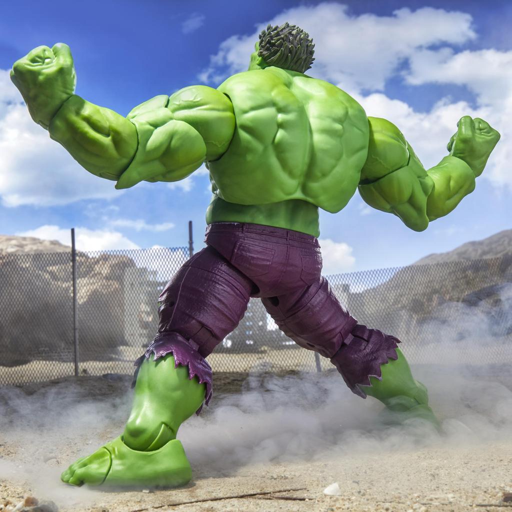 Hasbro Marvel Legends Maximum Series Deluxe Hulk Comics Collectible Action Figure with Incredible Articulation and Amazing Accessories Authentic Hulk,
