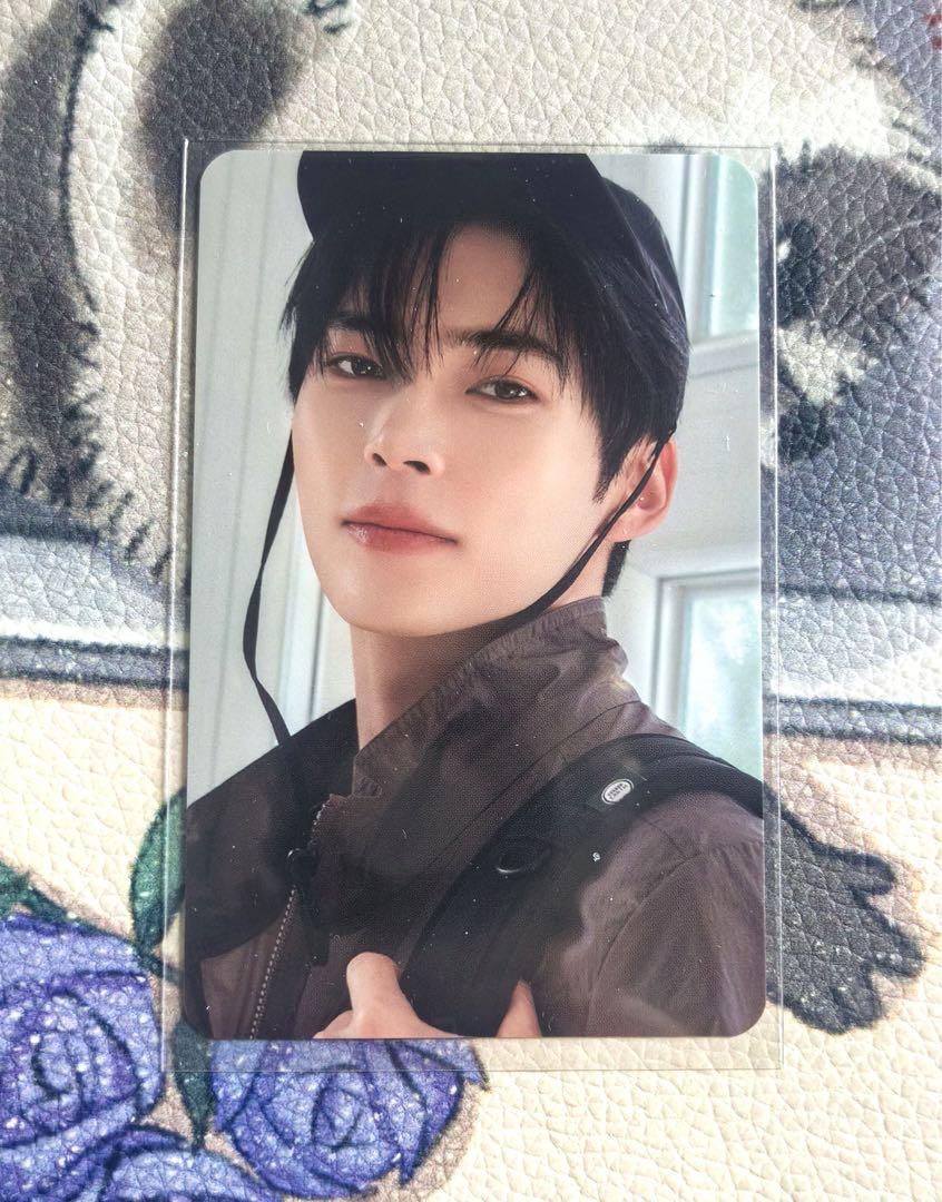 

[USED] C69 zb1 Zebewan Hanbin BBC Earth Trading Card