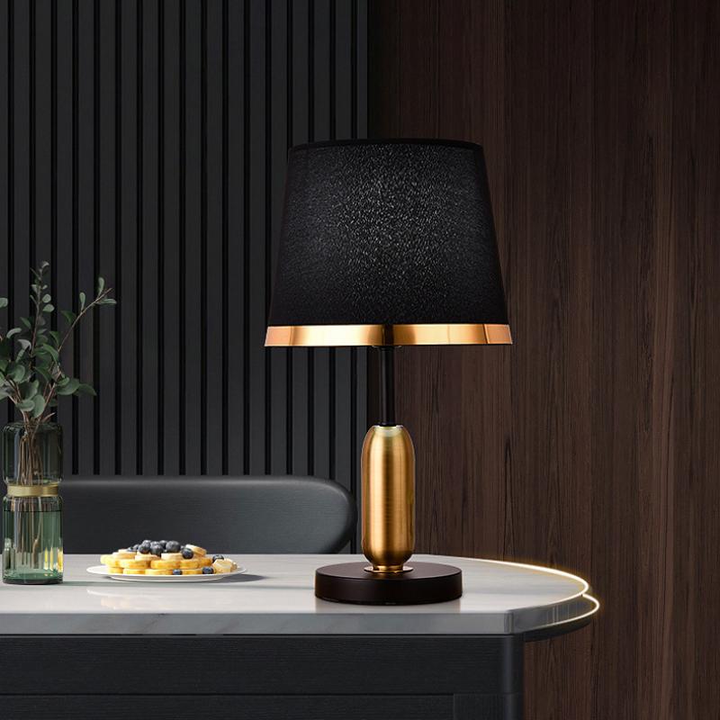Lampă de masă retro europeană Lampă de noptieră pentru dormitor Lumină de noapte creativă, simplă, romantică