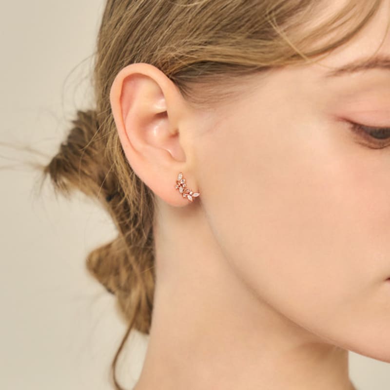 CRANNE 14K GF Flower Point Earrings C24EGF162