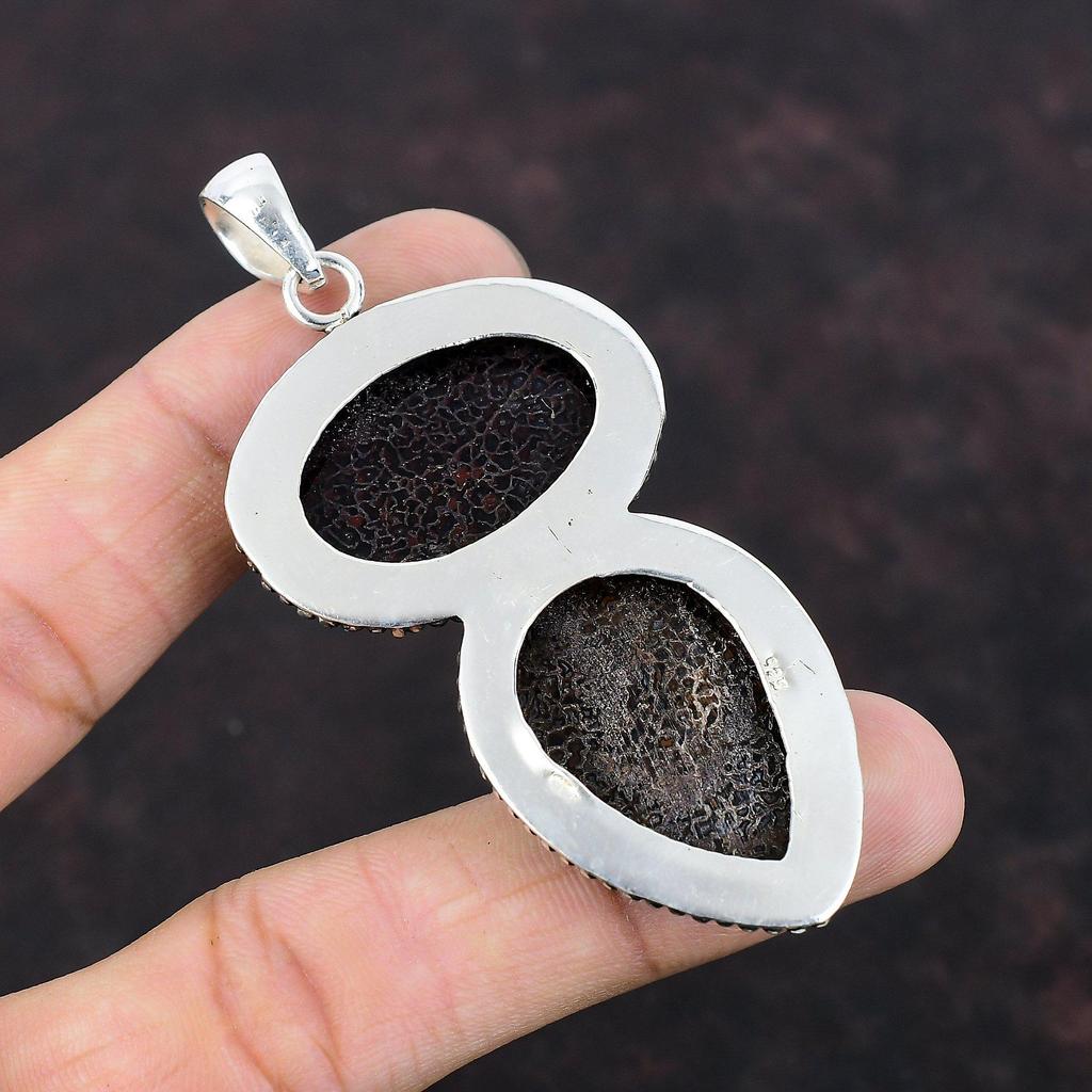 Wisiorek z kości dinozaura Oryginalna biżuteria z kamieni szlachetnych Wisiorek ze srebra próby 925 Ręcznie robiony wisiorek Biżuteria vintage Prezent dla matki Niesamowity wisiorek