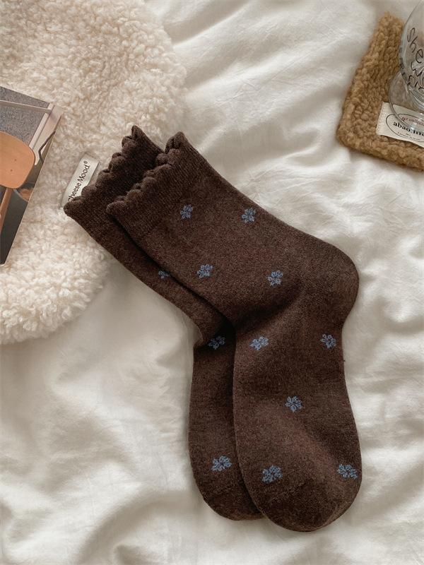 Female Winter  Thickened Warm Love Stripe Broken Flowers in The Tube Pile Socks