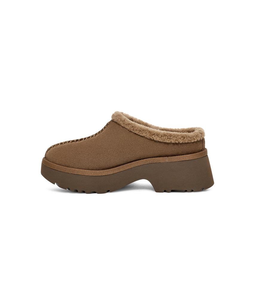 Ugg Round Toe Platform Clogs (New Heights Cozy Clogs) W-Hickory / 1162510Hck