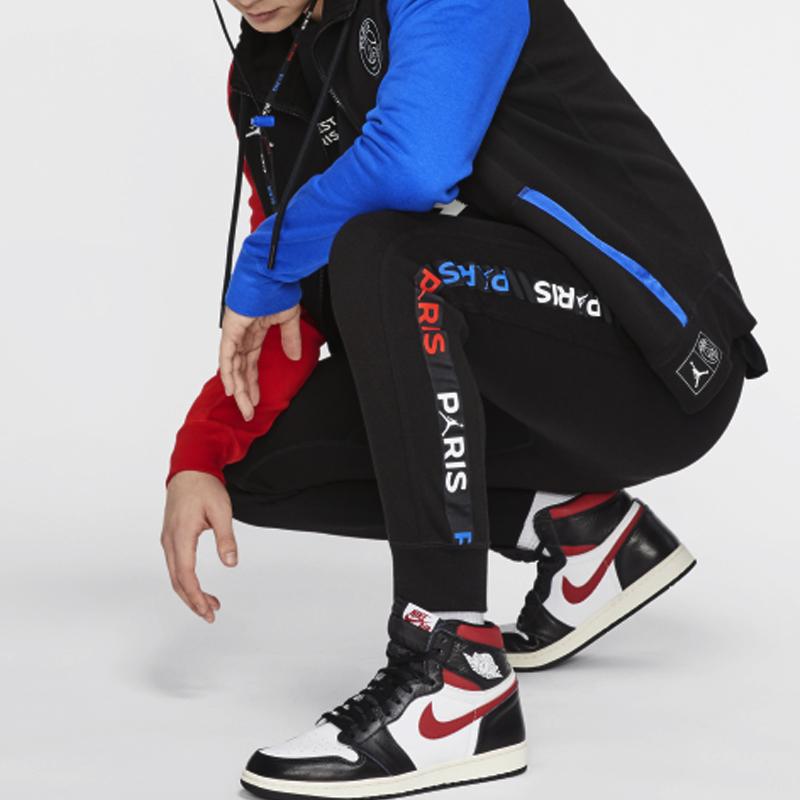 Jordan Paris Saint-Germain Fleece Sweatpants With Logo Badge Men Bottoms Black BQ8349-011