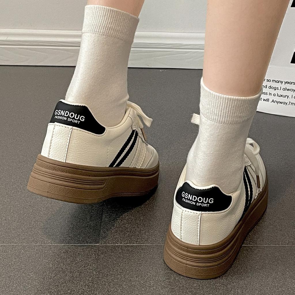 Queen Fan retro versatile platform white shoes women's 2025 new summer skirt casual low-top board shoes