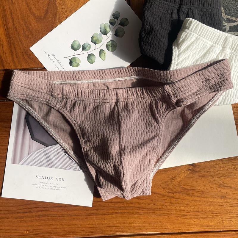 Men's Pure Cotton Breathable Triangle Underwear Men's Solid Color Simple and Sexy Underwear