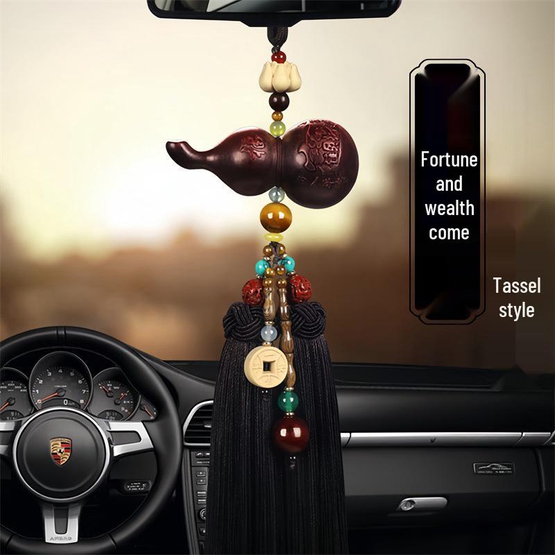 Peach Wood Gourd Car Pendant - Rearview Mirror Hanging Ornament for Safe Travel.