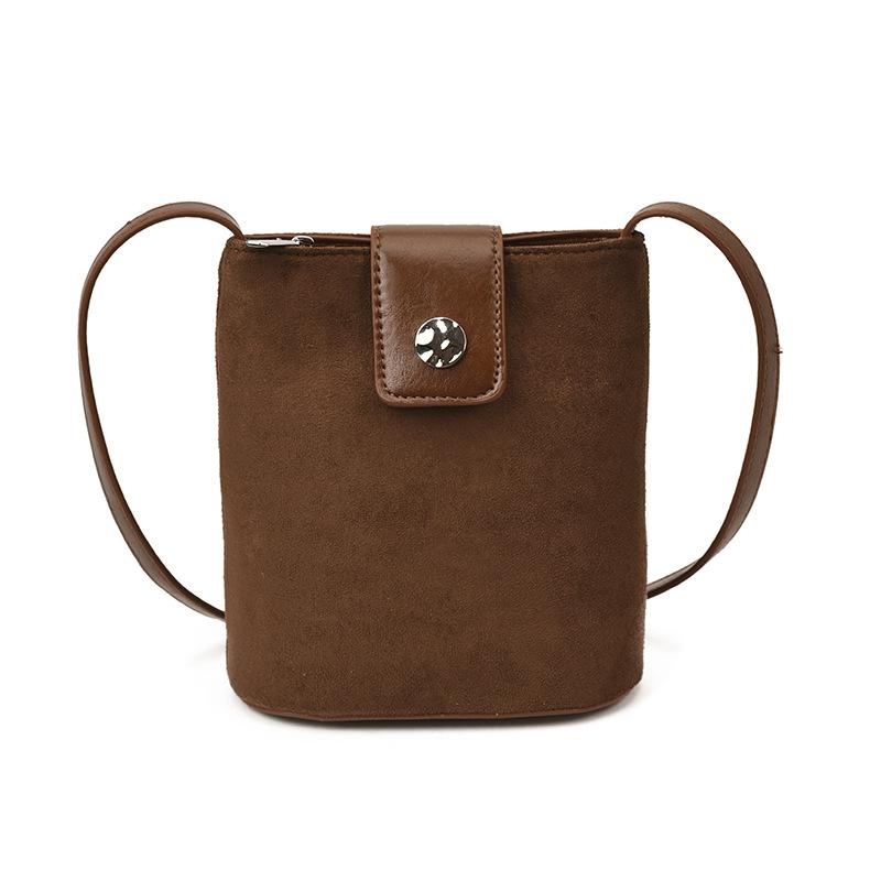 New Mobile Phone Bag, Casual Bucket Bag, Women's Autumn Commuting Single-shoulder Crossbody Trendy and High-quality Small Bag
