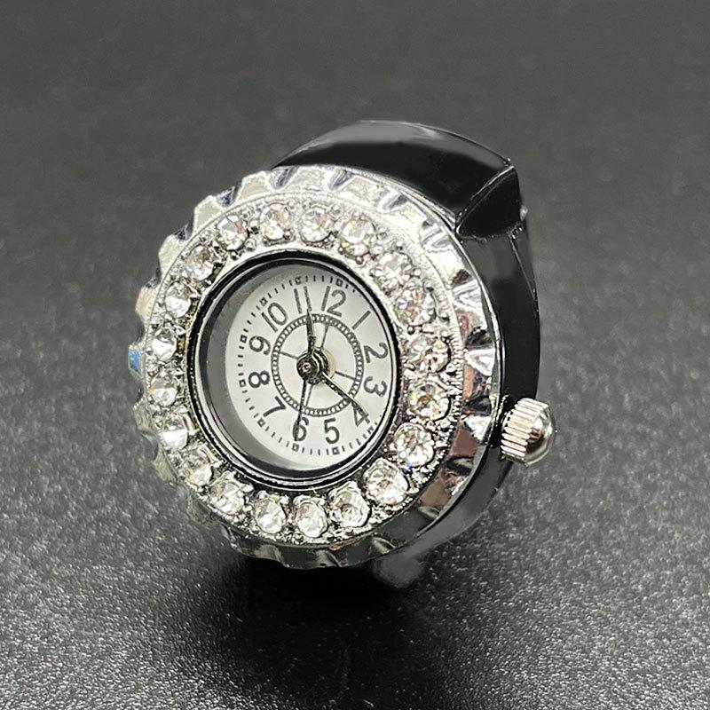 **Diamond Ring Watch**: Stylish Unisex Ring Watch Adorned with Diamonds, a Trendy High-end Accessory for Men and Women.