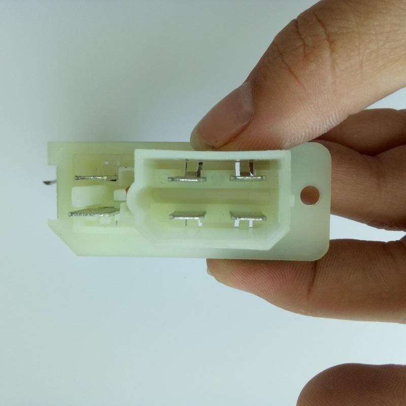 High Quality Fan Blower Motor Resistor for Vauxhall Opel Astra OEM 3732836001V 1845786 90421995