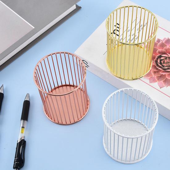 yangyizhi Metal Pen Holder, Nordic Desk Organizer for Makeup Brushes, Anti-Rust Multifunctional Storage Basket Pencils Office Supplies
