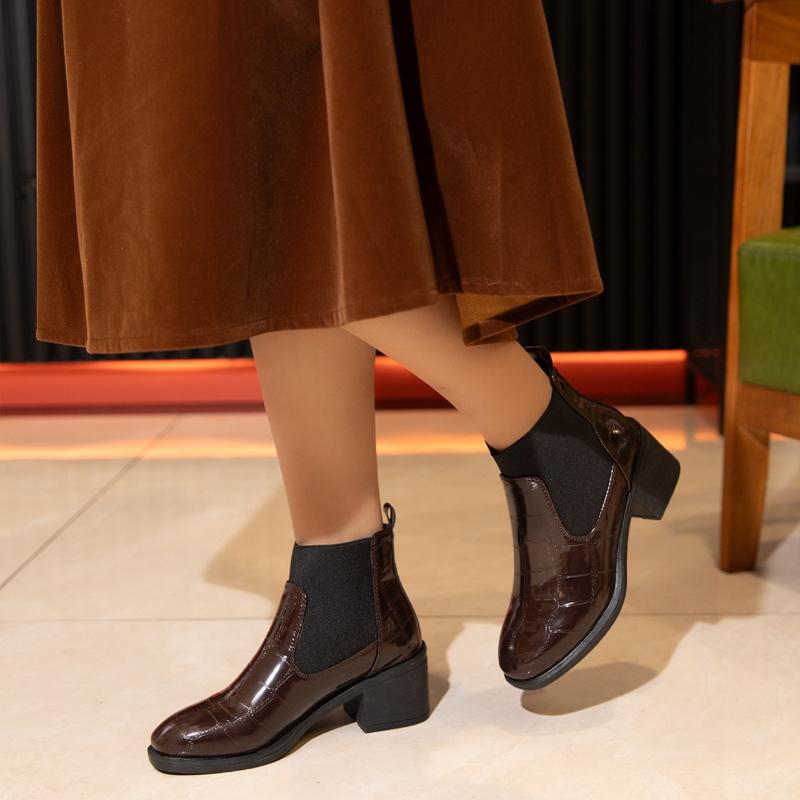 נשים עגול בלוק בוהן עקב נמוך מגפי צ'לסי שחור החלקה על עור פטנט מגפי קרסול נעליים נוחות ללא החלקה