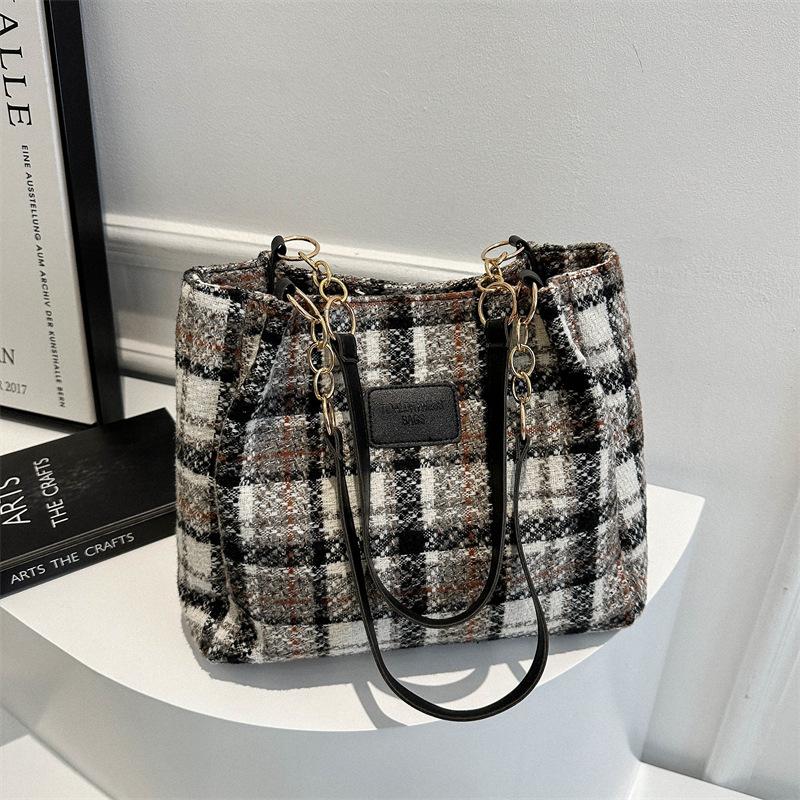 

Большая вместительная сумка-тоут женская сумка новая зимняя модная простая сумка через плечо женская модная простая сумка через плечо