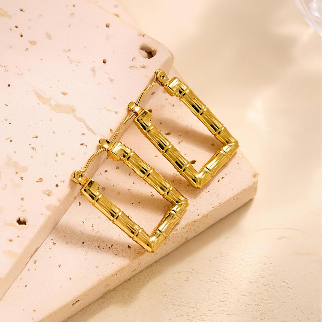 Raffinate Ear Cuff in Acciaio Titanio Oro 18k per Donna