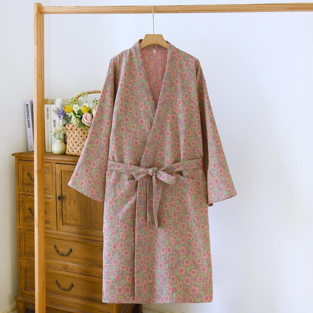 Women's Retro Jacquard Cotton Yukata: Lightweight Spring/Autumn Nightgown and Kimono-Style Pajamas.