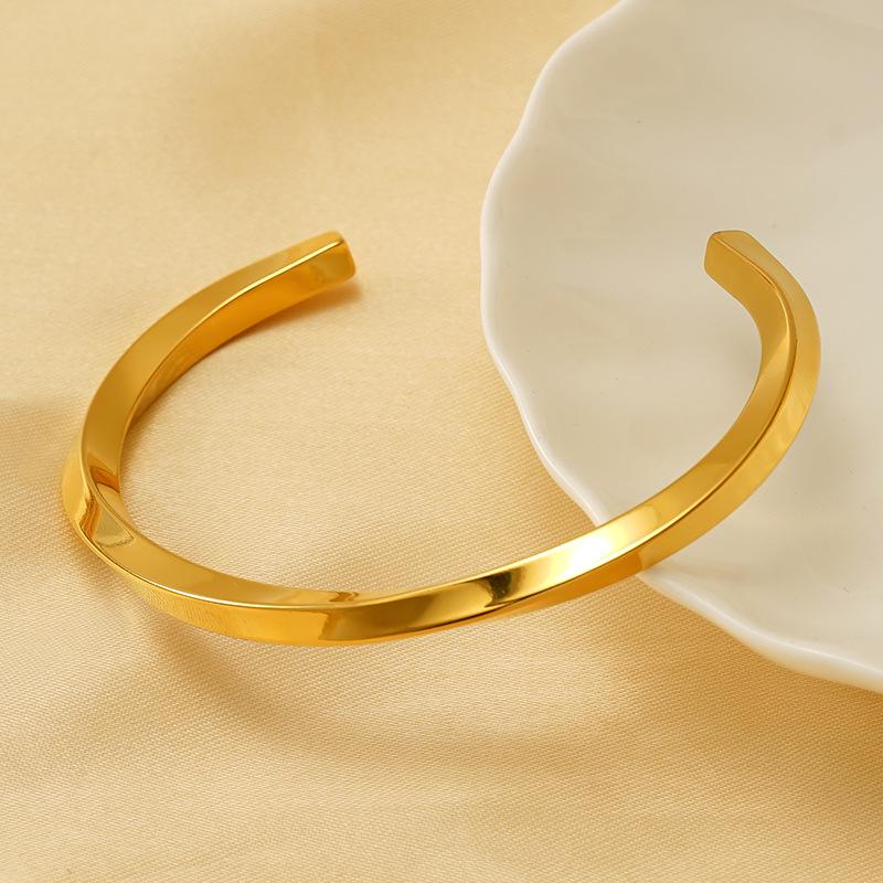 2026 Real Gold-plated Twisted Opening Bracelet Female European and American Niche Design Simple Personalized Couple Bracelet Jewelry