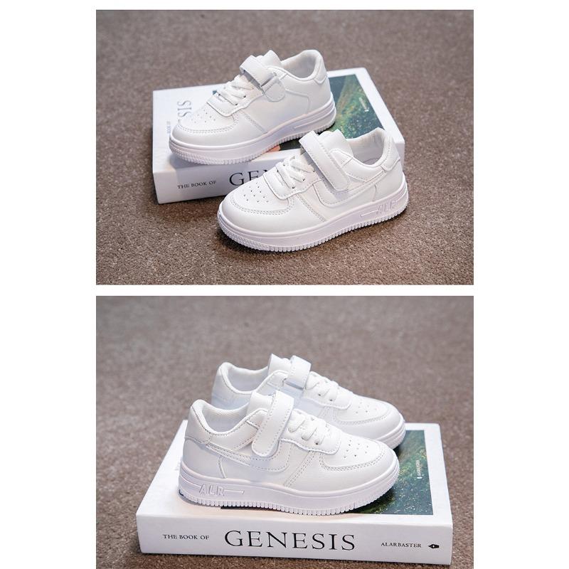 Módní všestranné malé bílé boty nové chlapecké palubovky s měkkou podrážkou korejské boty pro studenty a volnočasové boty